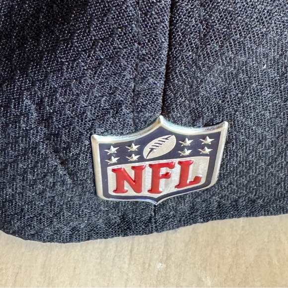 NFL New Era Fitted Steelers Hat - Picture 5 of 7